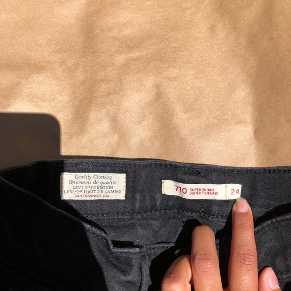 Levi’s 710 Jeans please read description - Picture 3 of 3